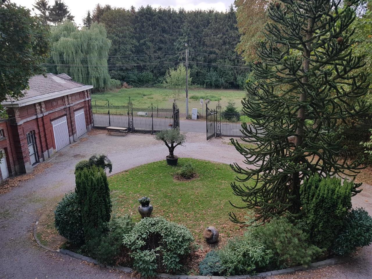 Chateau Lambert Moulinsart Hotel, Shuttle Airport, Long Term Parking, Snooker, Large Terrasse, Dinner, Breakfast Charleroi Exterior photo