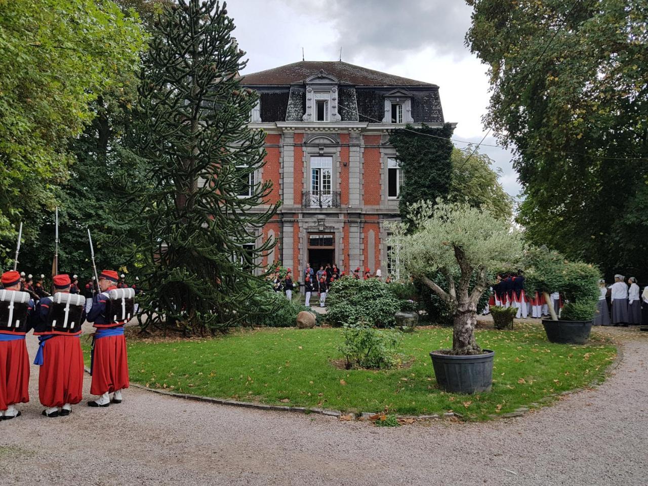 Chateau Lambert Moulinsart Hotel, Shuttle Airport, Long Term Parking, Snooker, Large Terrasse, Dinner, Breakfast Charleroi Exterior photo